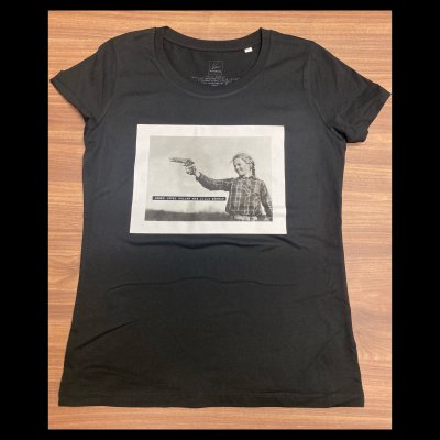 Zoom bild av Lilla gumman, tisha svart dammodell 